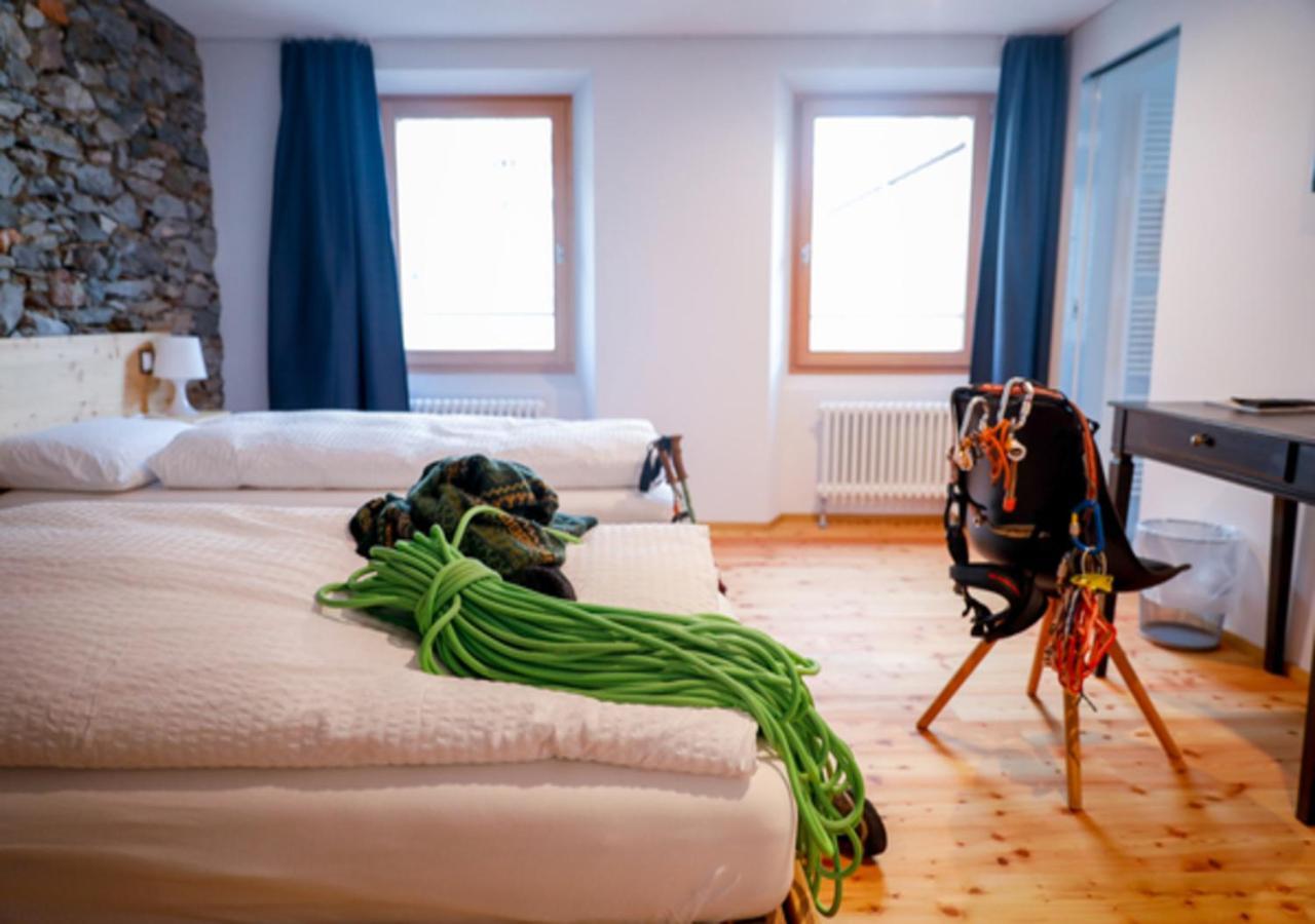 فندق Bed&Bike Tremola San Gottardo أيرولو المظهر الخارجي الصورة
